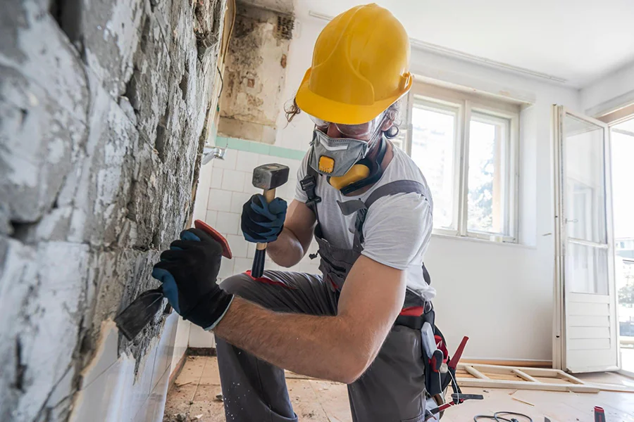 Cracked Wall / Structural